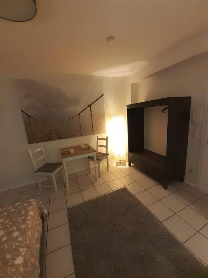Zimmer Frei 2 Wiesbaden Exteriör bild